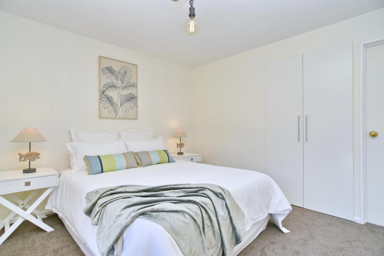 Tumeke Akaroa - Apartment - Christchurch Holiday Homes Екстериор снимка